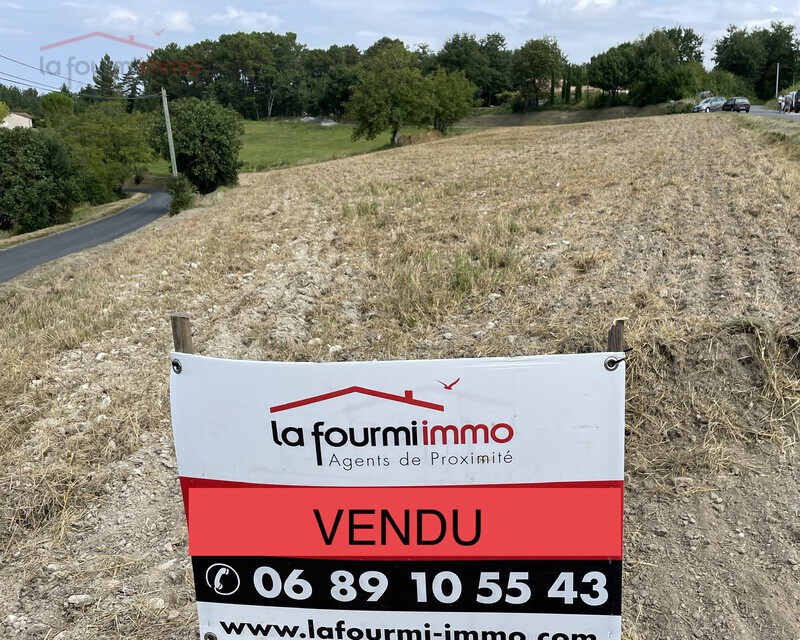 Terrain à bâtir 3400M2 - Vendu