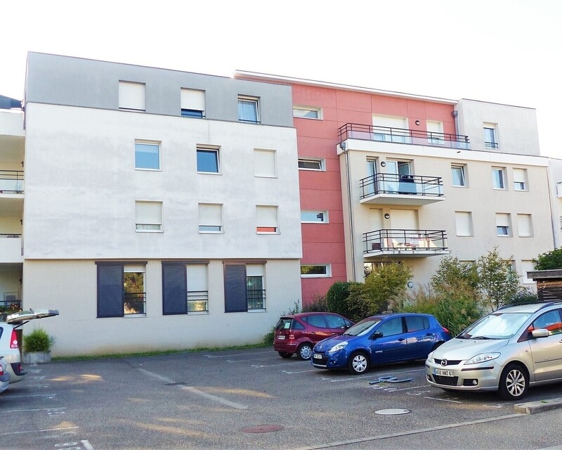 T2 au 2ème avec ascenseur, balcon et parking - P1010523 1