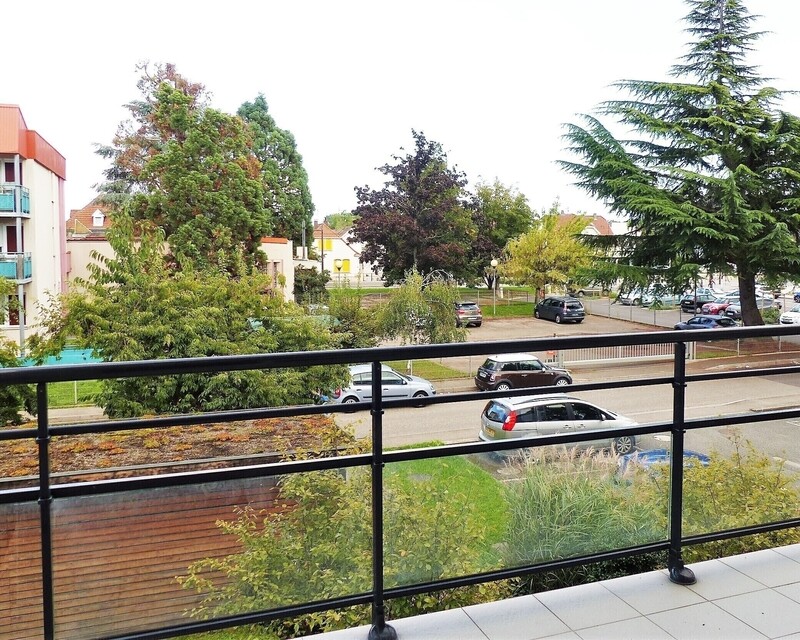 T2 au 2ème avec ascenseur, balcon et parking - P1010508 1
