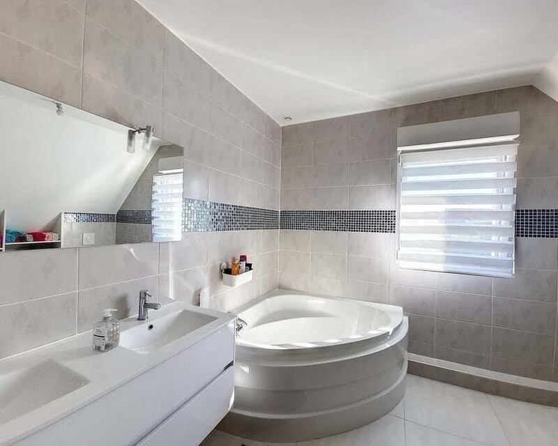 Coup de coeur assuré pour cette jolie maison  - 243100792 400482208180877 6358556409675612761 n
