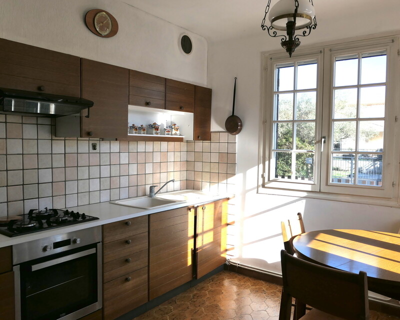 Villa à Salin de Giraud - Cuisine aménagée