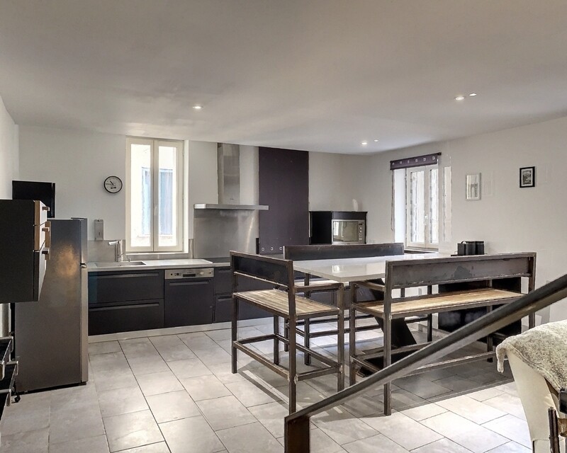 Perpignan centre,Maison de ville 120m²/terrasse/place de stationnement - Séjourcuisine2