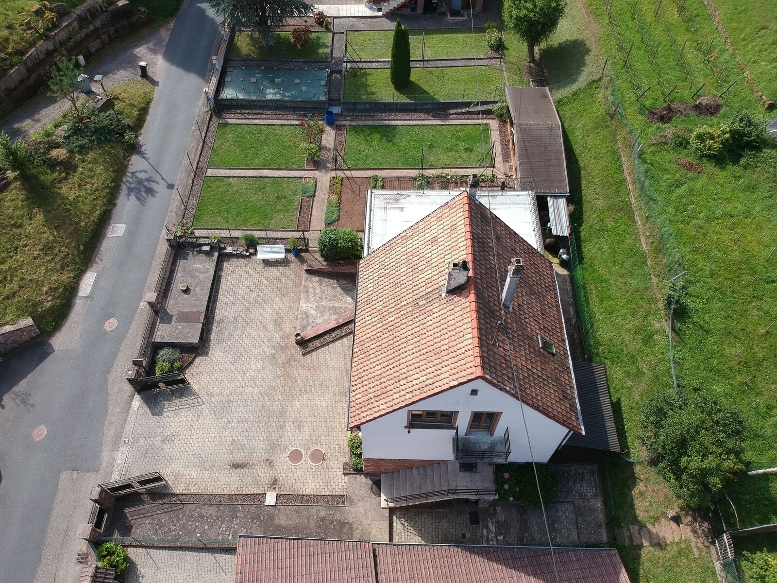 Maison de village, 6 pièces avec jardin - Drone 1