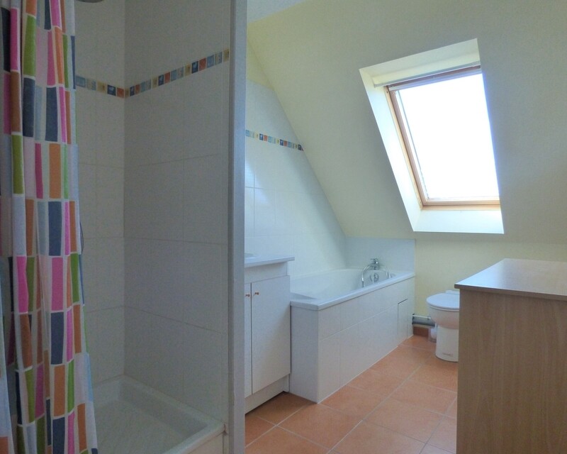 62710 Courrières - Quartier Sud - Maison récente semi-individuelle - Sdb