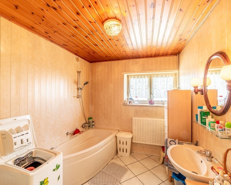 Immeuble de rapport, sur un secteur stratégique. - Appart 2 salle de bain