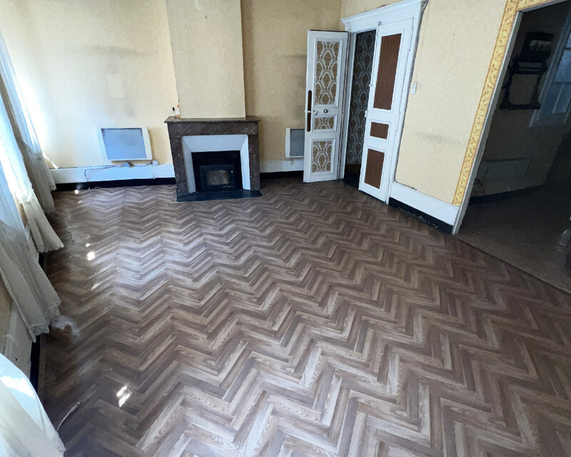 Vends à Boulay un immeuble de 182 m2 avec jardin et garages - Nouvelle photo2