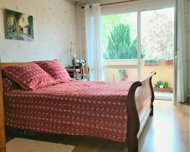 Appartement T2 + Terrasse - Créteil Village - Chambre