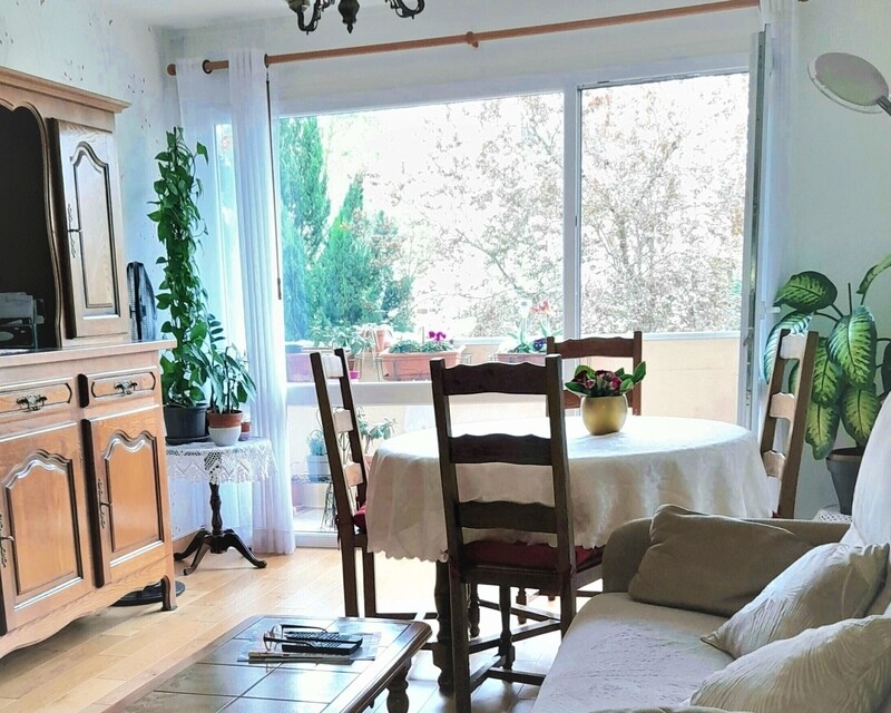 Appartement T2 + Terrasse - Créteil Village - Sejour vue