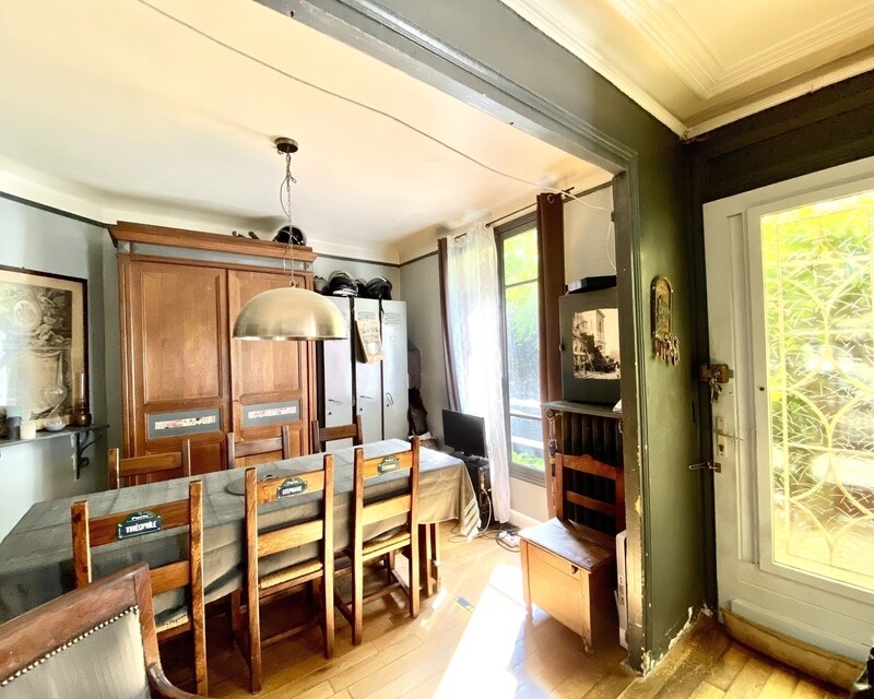 Maison 7 pièces -120 m2 -4 Chambres- Terrain 220 m2 -300 m RER  - Img-2355