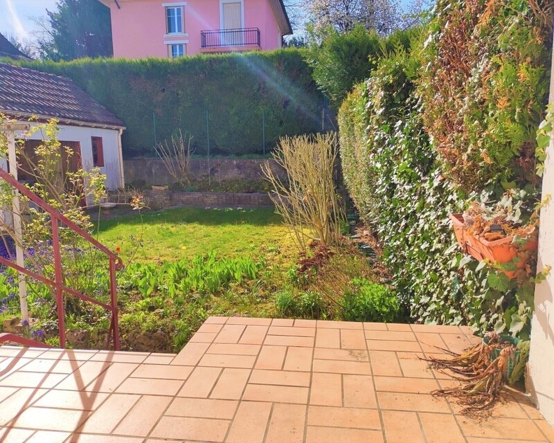 Maison de maître mitoyenne - Terrasse appartement rdc