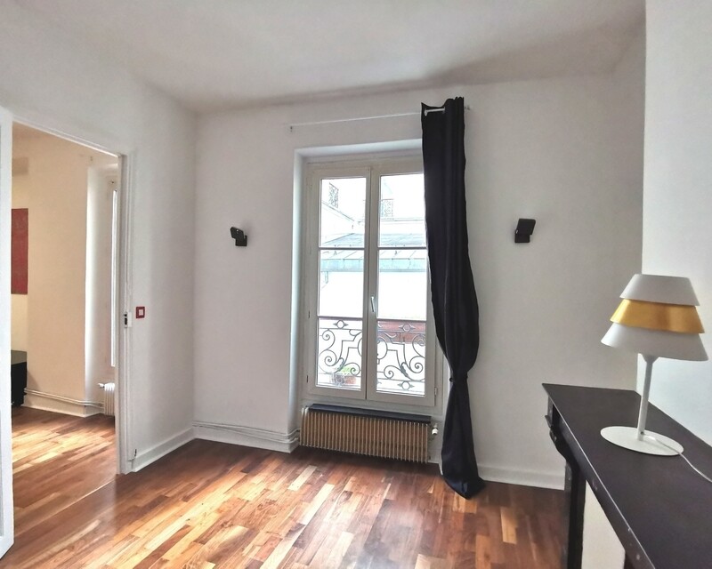 2 pièces -Marais rue Sainte Croix de Bretonnier - 02 chambre 1