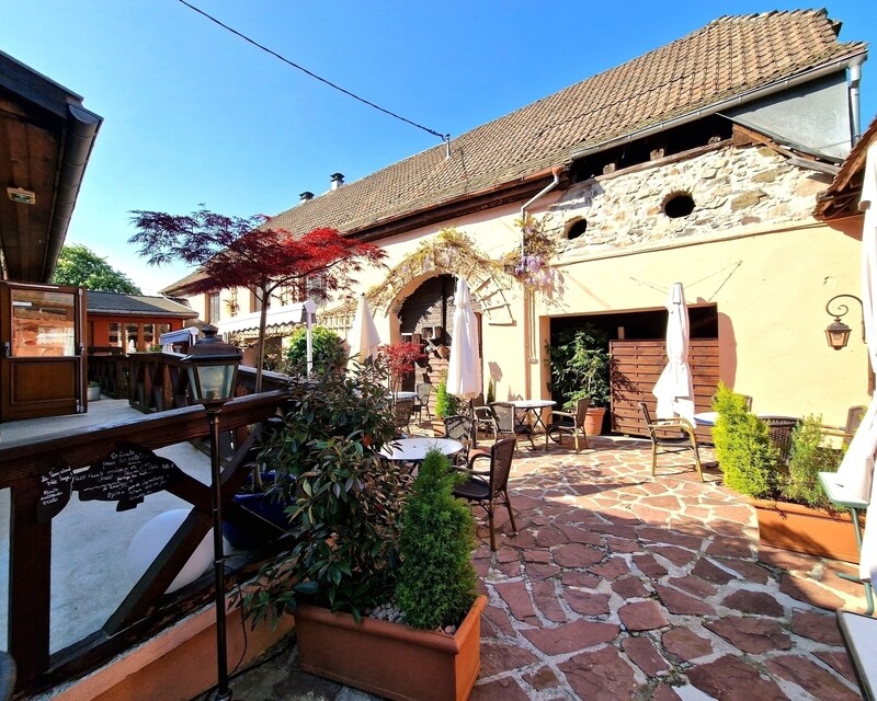 Bel ensemble immobilier - 000