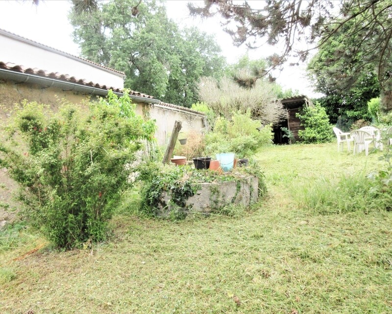 Grande maison en pierre  - Img 1473  2 
