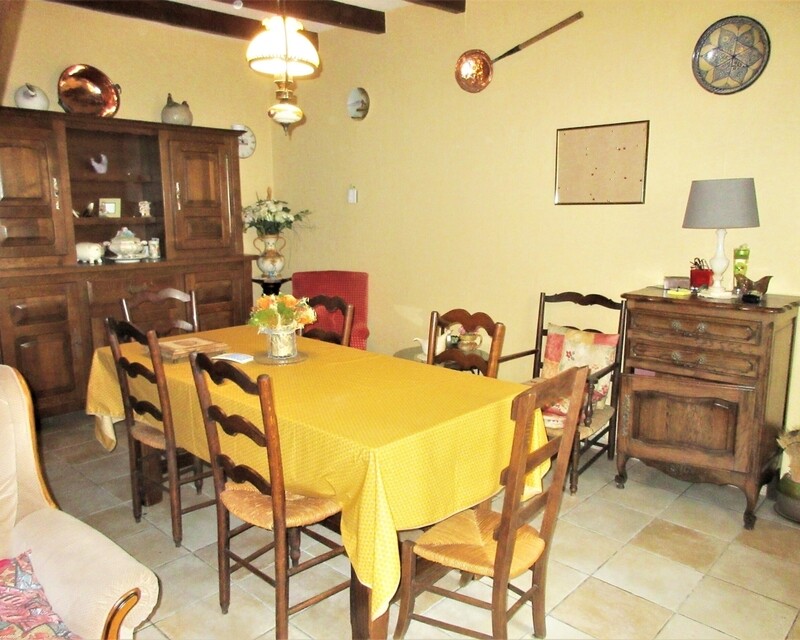 Grande maison en pierre  - Img 1455  2 