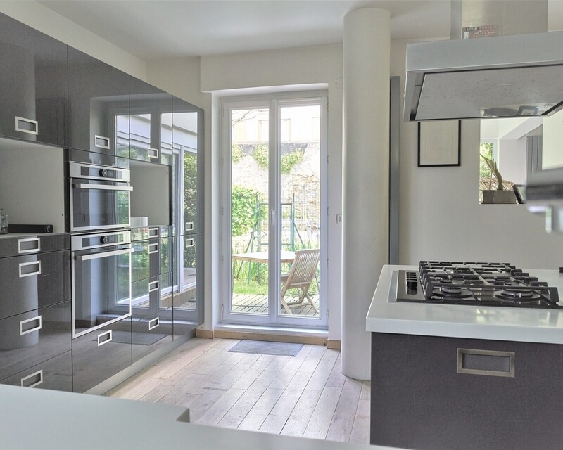  Appartement de style loft avec jardin,  proche de Paris - Cuisine bis barbes-y3r06897
