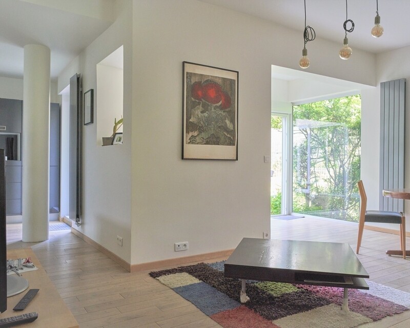  Appartement de style loft avec jardin,  proche de Paris - 4 angle sejour barbes-y3r06904