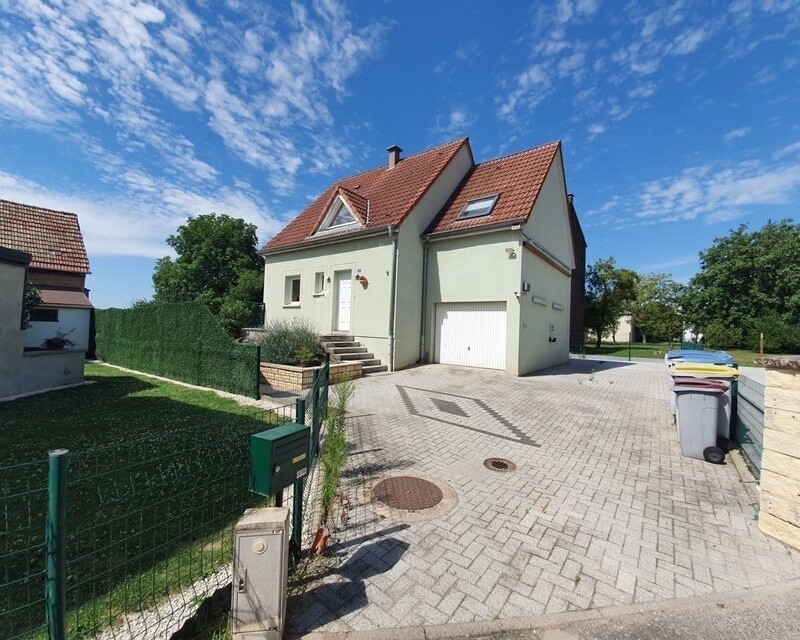 Belle maison de 4 pièces avec local professionnel sous compromis.  - Img-20220714-wa0009