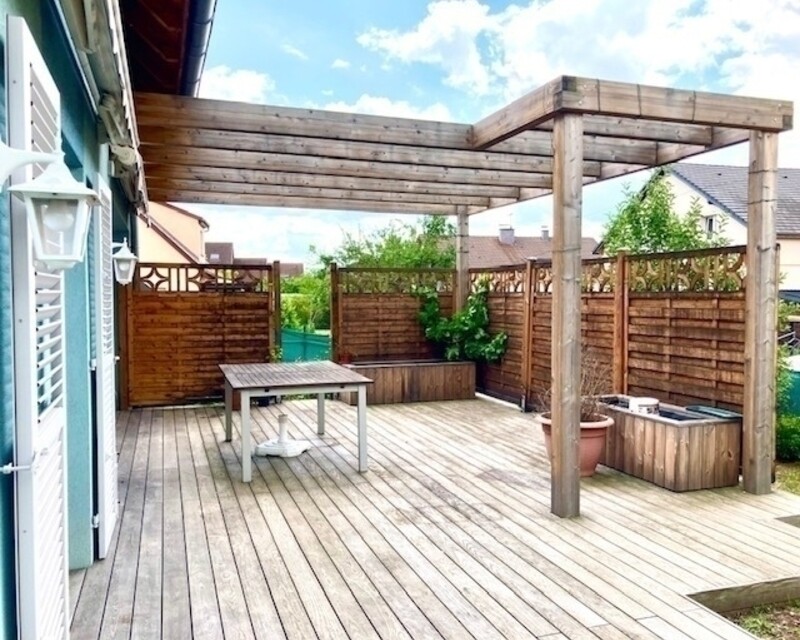 Maison 5 pièces - 100 m2 - Terrasse pergola photo 2