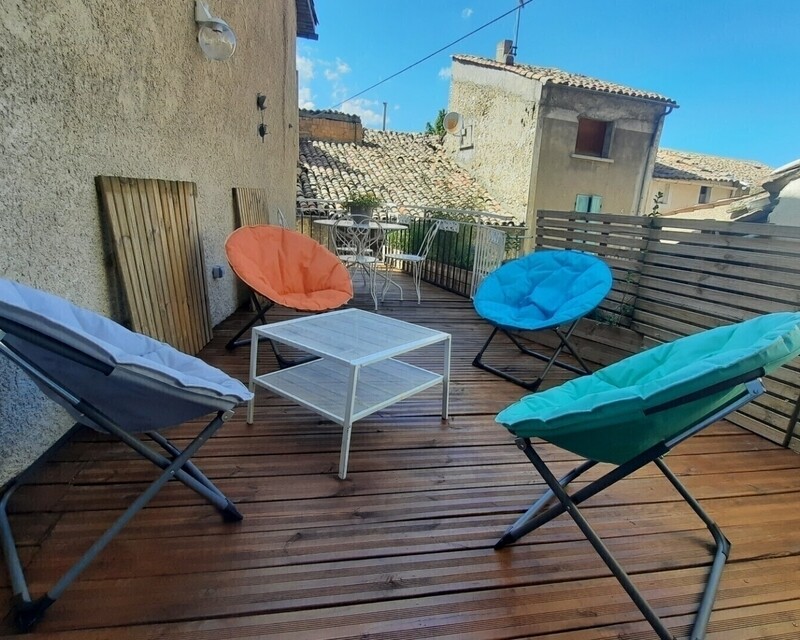 Appartement avec terrasse + 1 garage. - Terrasse 1