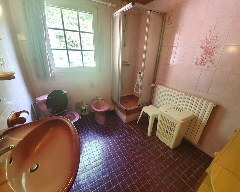 Maison d'environ 147.15 m2.  - 045