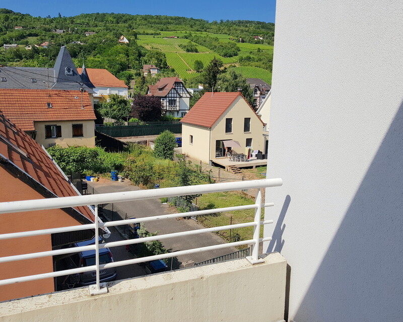 Très beau 3 p  traversant à Mutzig (67190) - Vue balcon 2