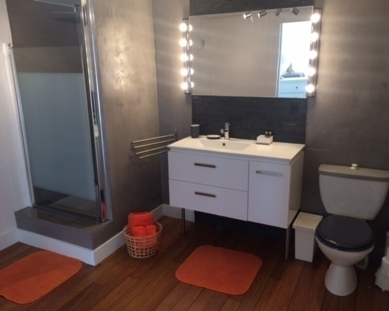 Sur les hauteurs du quartier Bergougnan - Salle de bain