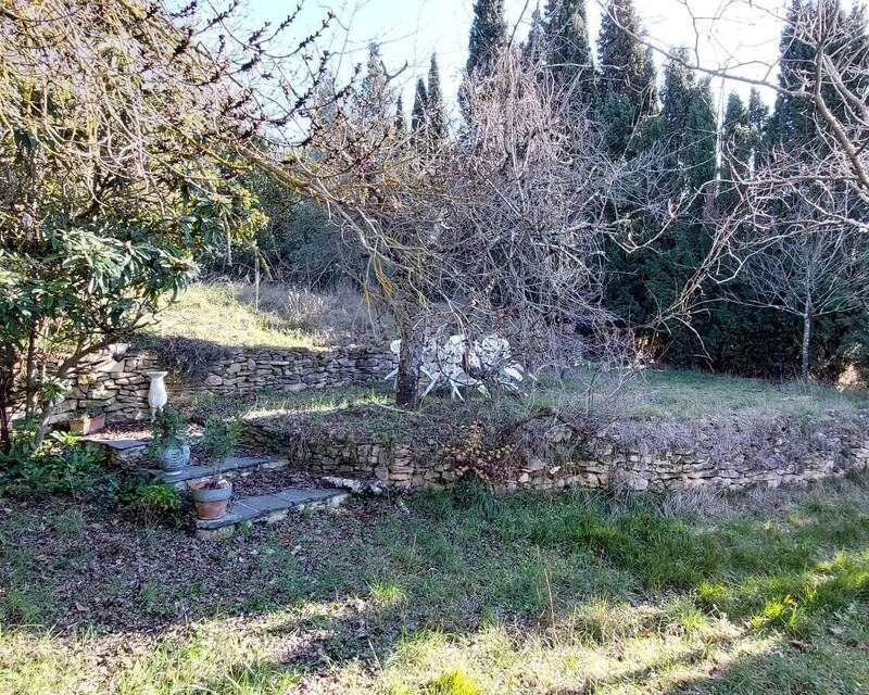 Maison, 5 Chambres, 240 m2 sur un terrain de 1600 m2  - Jardin  1 