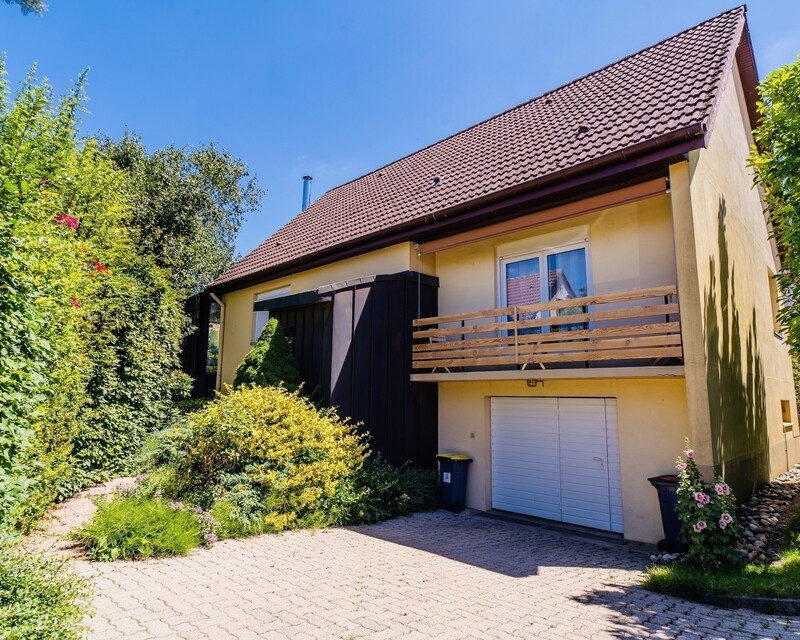 Maison de plus de 140m2 sur 7 ares de terrain - Maison