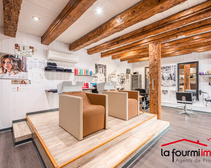 Fonds de commerce d'un salon de coiffure à fort potentiel - La fourmi - laurent nuss salon de coiffure 1 route de séléstat guÉmar 27062022-2
