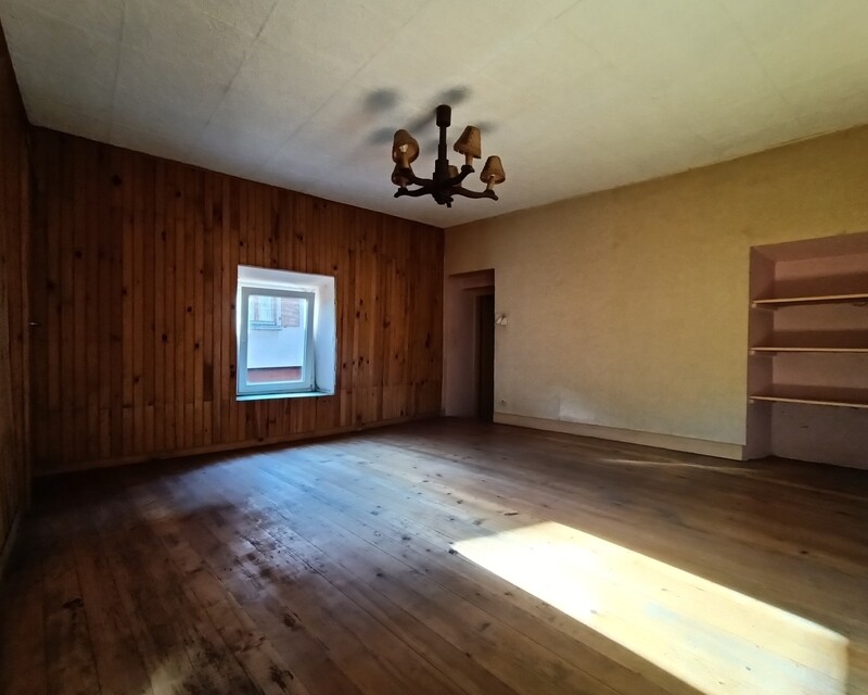 Maison 4 pièces à fort potentiel - Chambre 2.2.3