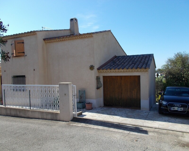 Maison 94 m² Toulon Ouest avec vue sur la rade - Entrée maison garage  2 
