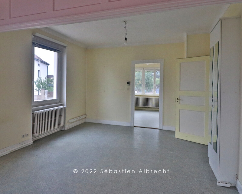 Vendu: Maison à Wittelsheim 9 pièces 240 m² (68310) - Séjour RDC