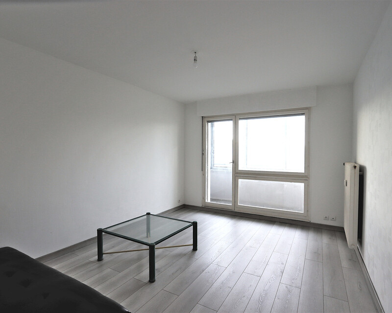 Vendu: Appartement à Mulhouse nouveau bassin 2 pièces 59 m² (68100) - Appartement Mulhouse nouveau bassin (séjour)