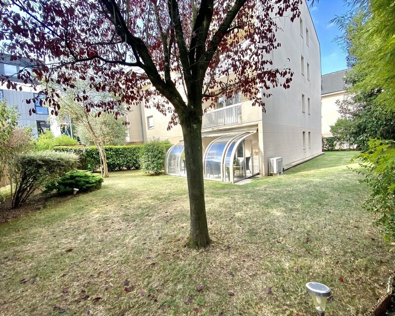 Bry sur Marne- Appartement 94 m2+Véranda 16m2-Jardin privatif 285m2 - Jardin