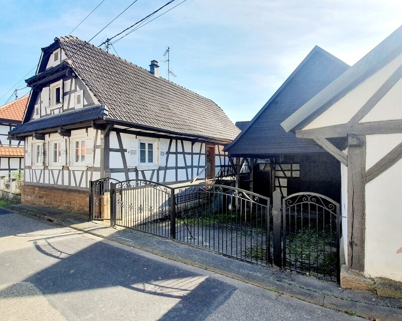 Maison alsacienne avec dépendances à Preuschdorf.  - 20221010 112918