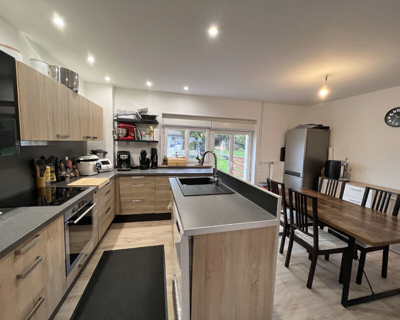 Vends à Folschviller une belle maison de 84m2 avec jardin - Cuisine