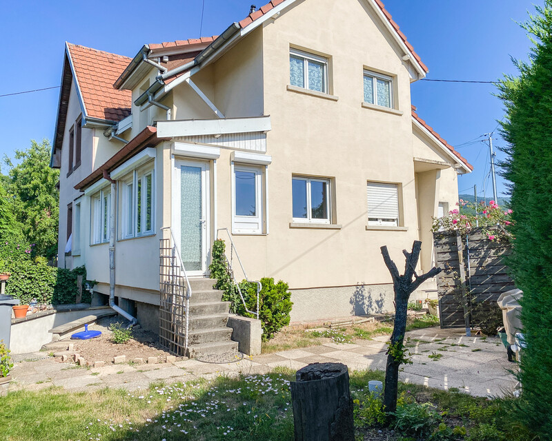Charmante maison mitoyenne dans un agréable quartier à Cernay - Maison