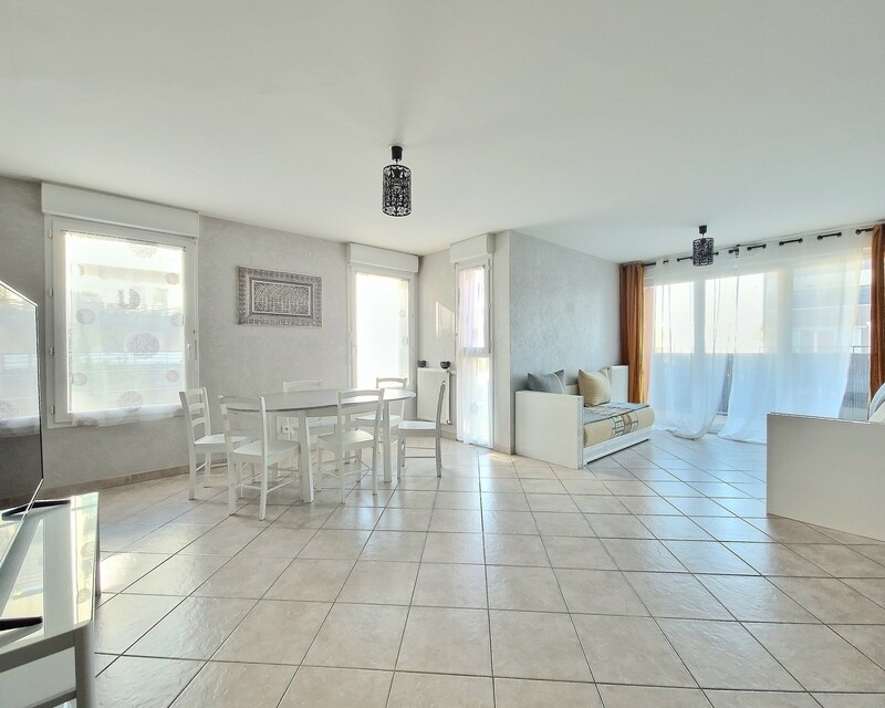 Appartement de 90m2 plus parking: Dock de Saint Ouen - 20221012 111540