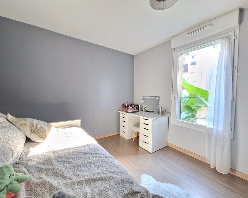 Appartement de 90m2 plus parking: Dock de Saint Ouen - 20221012 113423