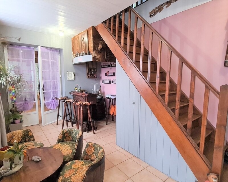 Maison Familiale - Investisseur en chambres d'hôtes  - Bar
