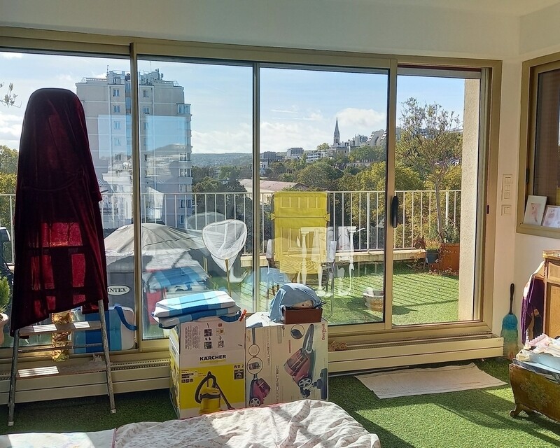 Magnifique 4 pièces de 80m2 avec balcon et terrasse à St Cloud (92) - 20221025 122402