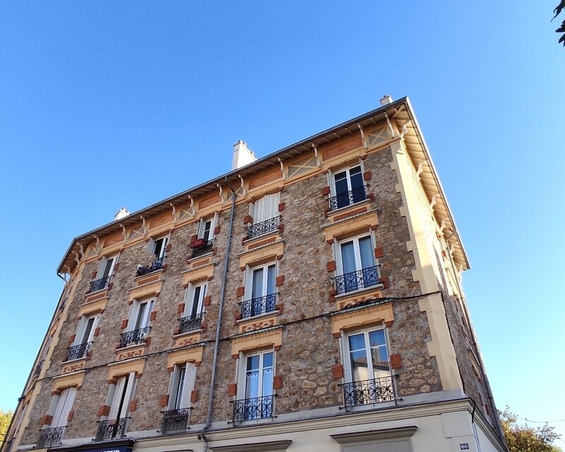 Appartement 2 pièces - Cave - Sans vis à vis - Immeuble 1930