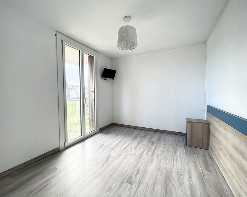 Appartement de 92m2 environ 4 chambres fort rendement locatif  - Img 6679
