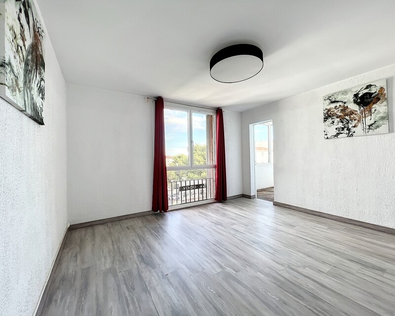 Appartement de 92m2 environ 4 chambres fort rendement locatif  - Img 6681
