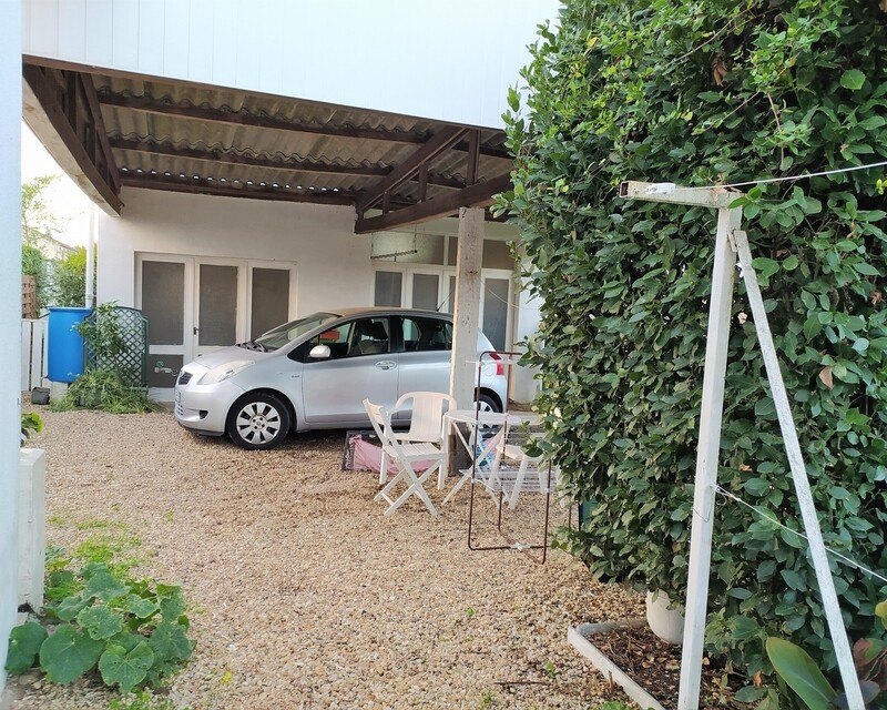 Maison 5 pièces 108 m2 avec jardin d'agrément - Dépendances et carport