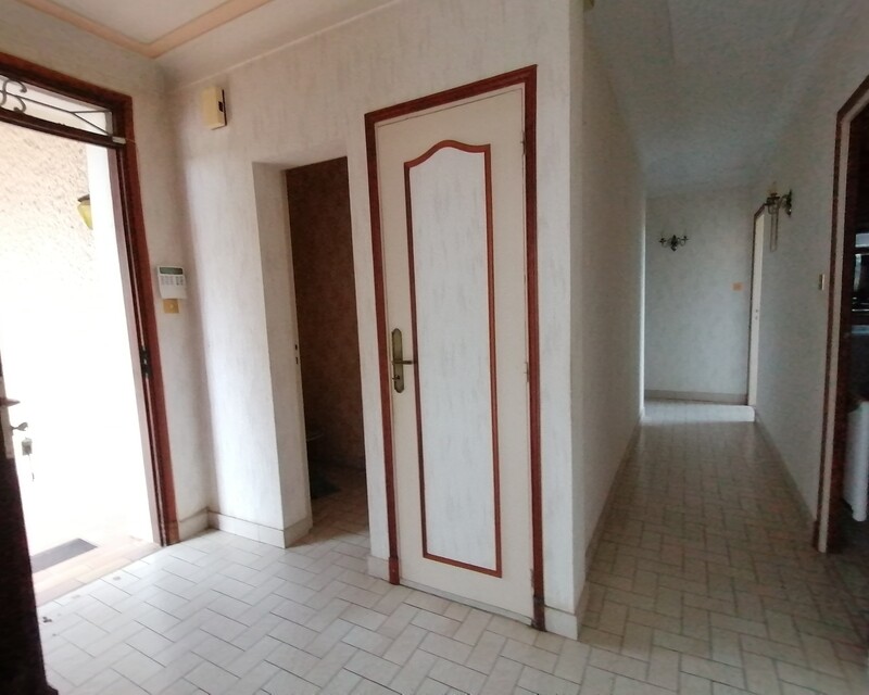 maison 3 chambres avec plus de 4000m² de terrain - entree
