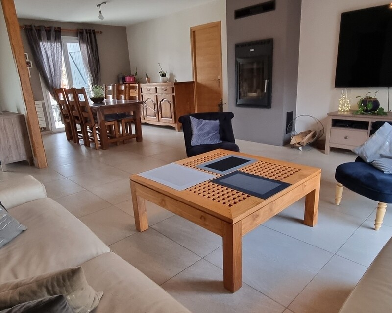 Maison 130 m² habitable + jardin avec piscine à Coupvray - 20221229 114232