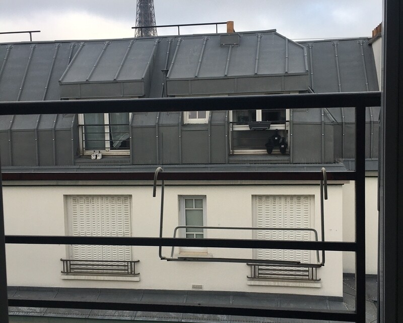 A Paris 75015, studette 13M² au sol, square Desaix - Img 5889