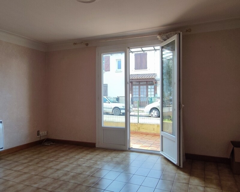 maison avec exterieur  - Img 20221222 140249