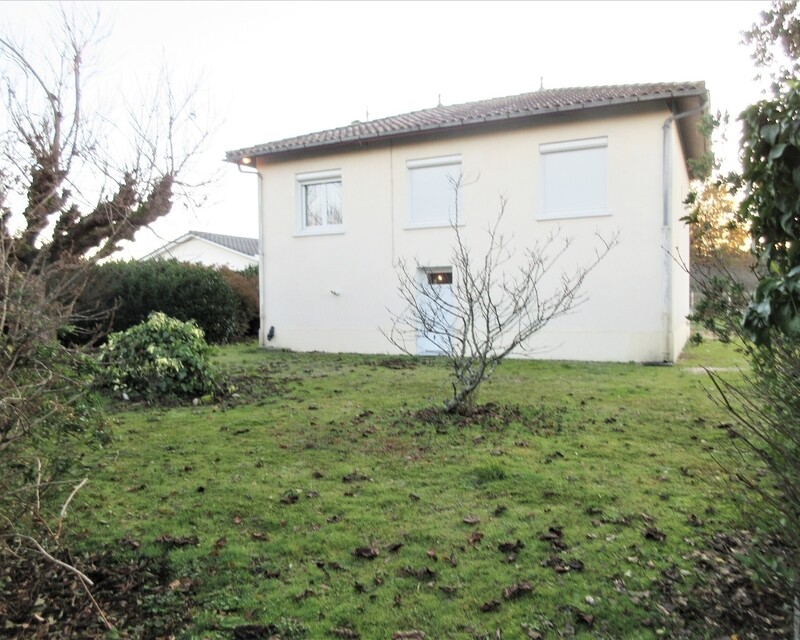 Terrain de 3200 plus maison 128 m² - Img 2642  2 